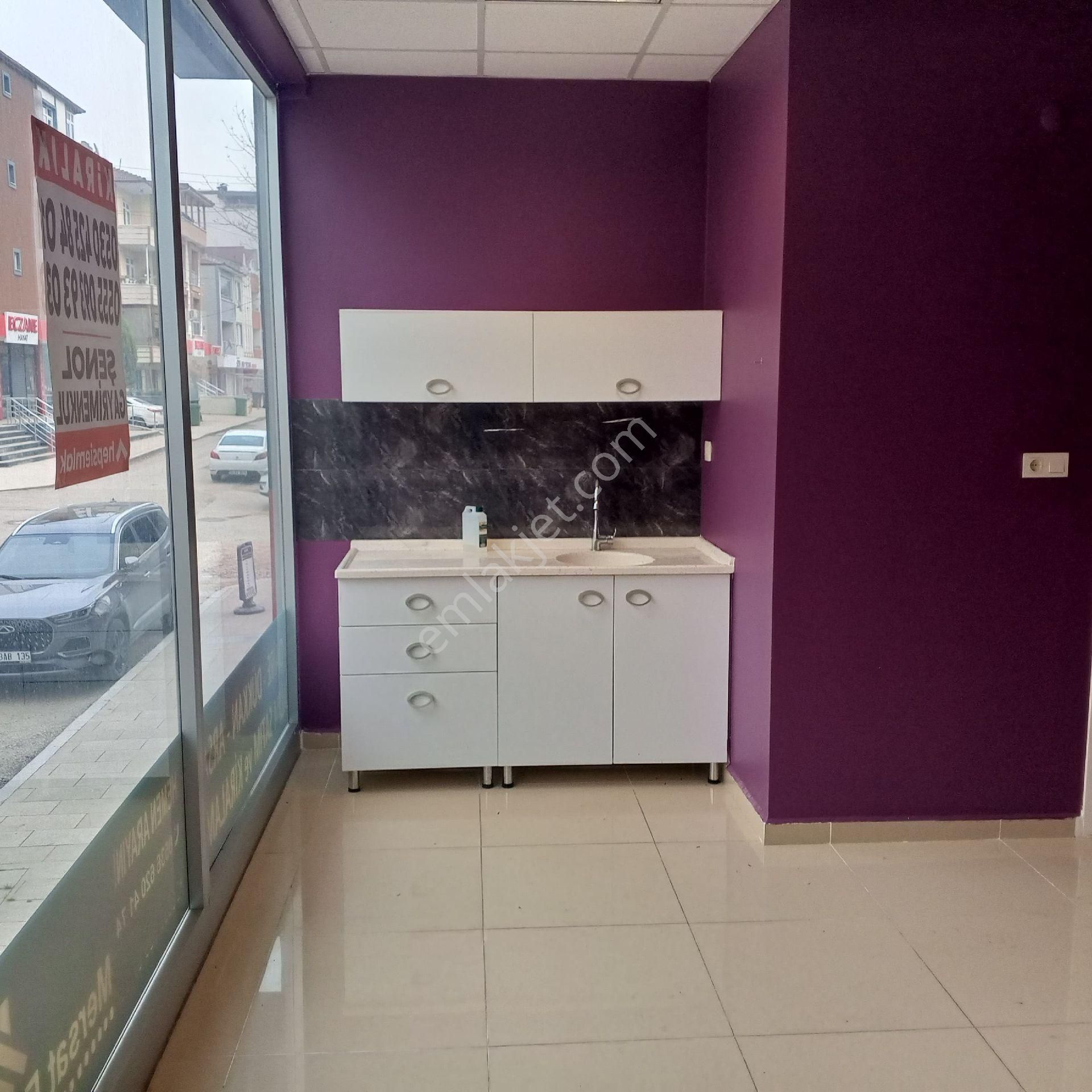 Şenol Gayrimenkul'den Yarımcapark İş Merkezinde Kiralık Dükkan - Görsel 13