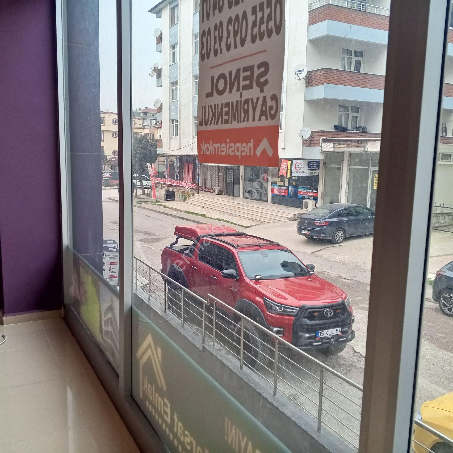 Şenol Gayrimenkul'den Yarımcapark İş Merkezinde Kiralık Dükkan - Görsel 14