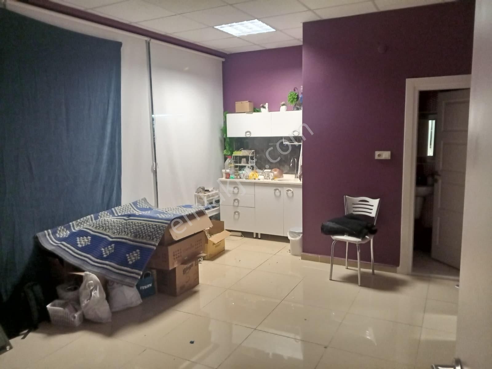 Şenol Gayrimenkul'den Yarımcapark İş Merkezinde Kiralık Dükkan - Görsel 5