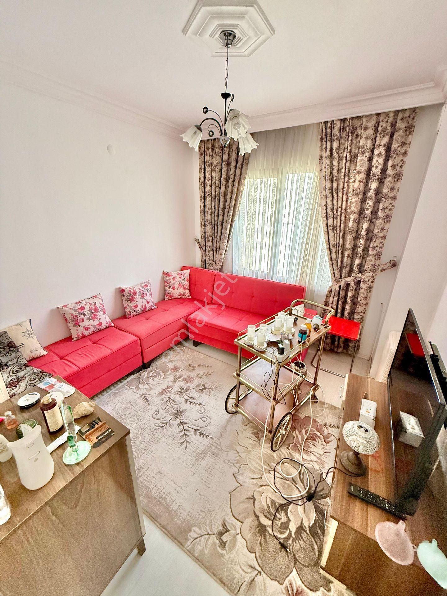 Kuşadası Ege Mahallesinde Ful Deniz Manzaralı Doğalgazlı Asansörlü 3+1 140m2 Daire - Görsel 11