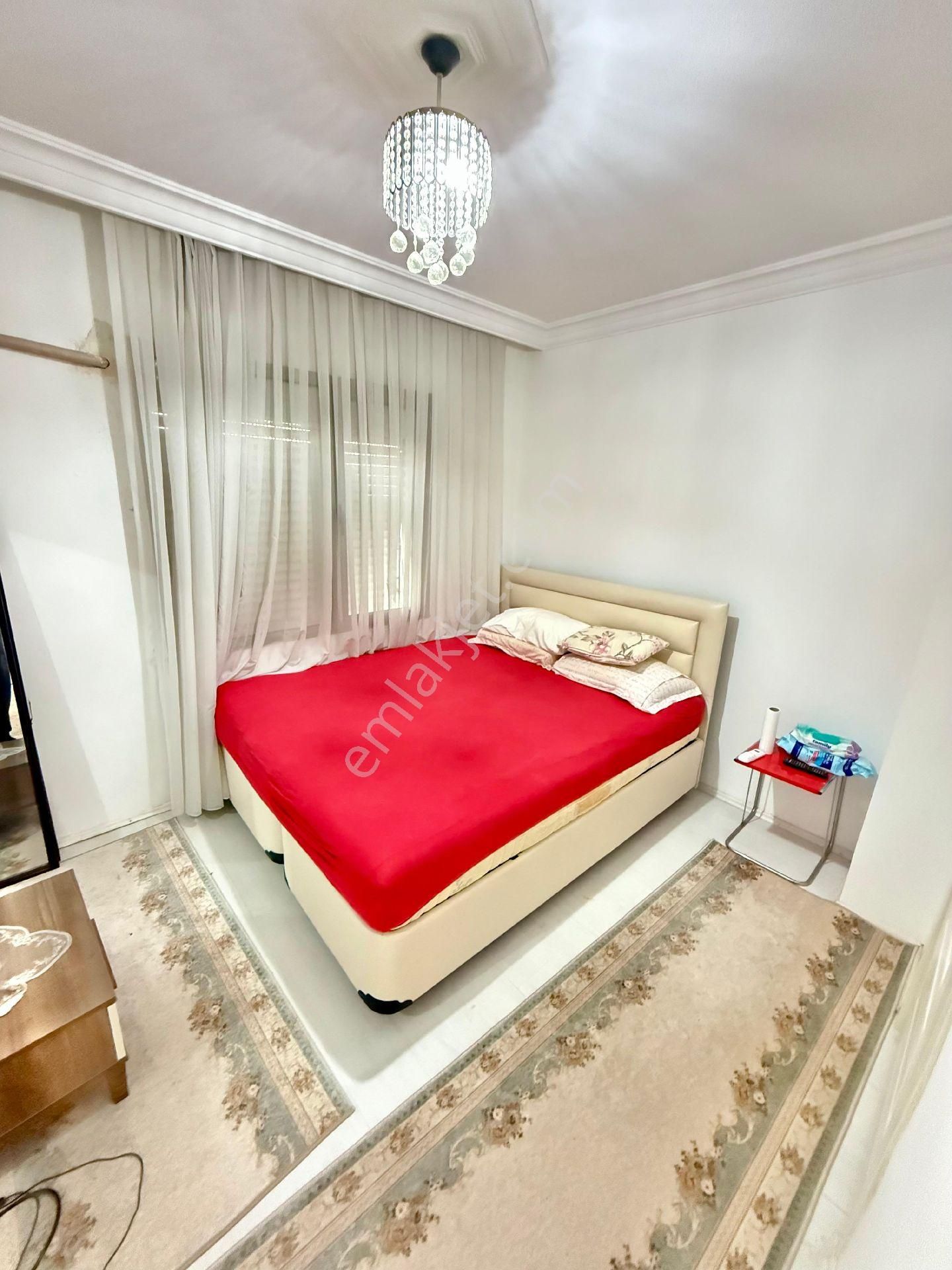 Kuşadası Ege Mahallesinde Ful Deniz Manzaralı Doğalgazlı Asansörlü 3+1 140m2 Daire - Görsel 13