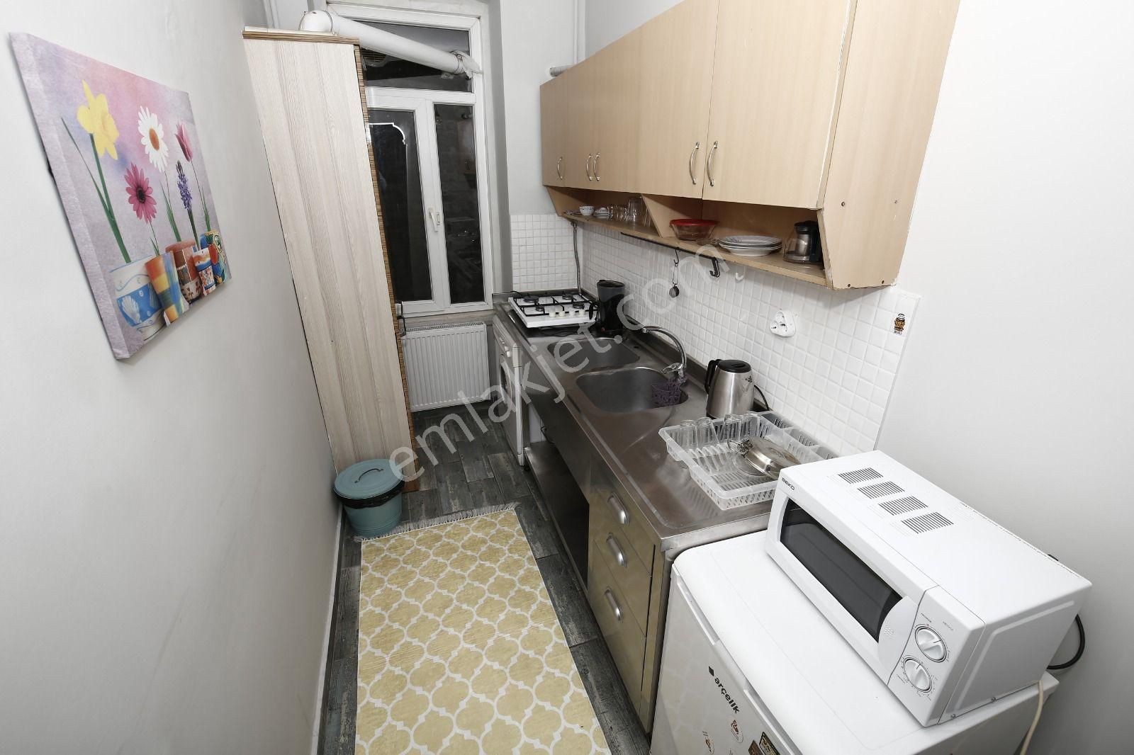 Beyoğlu Cihangir Firuzağada Kiralık Daire Full Eşyalı Yüksek Tavanlı 2+1 - Görsel 7