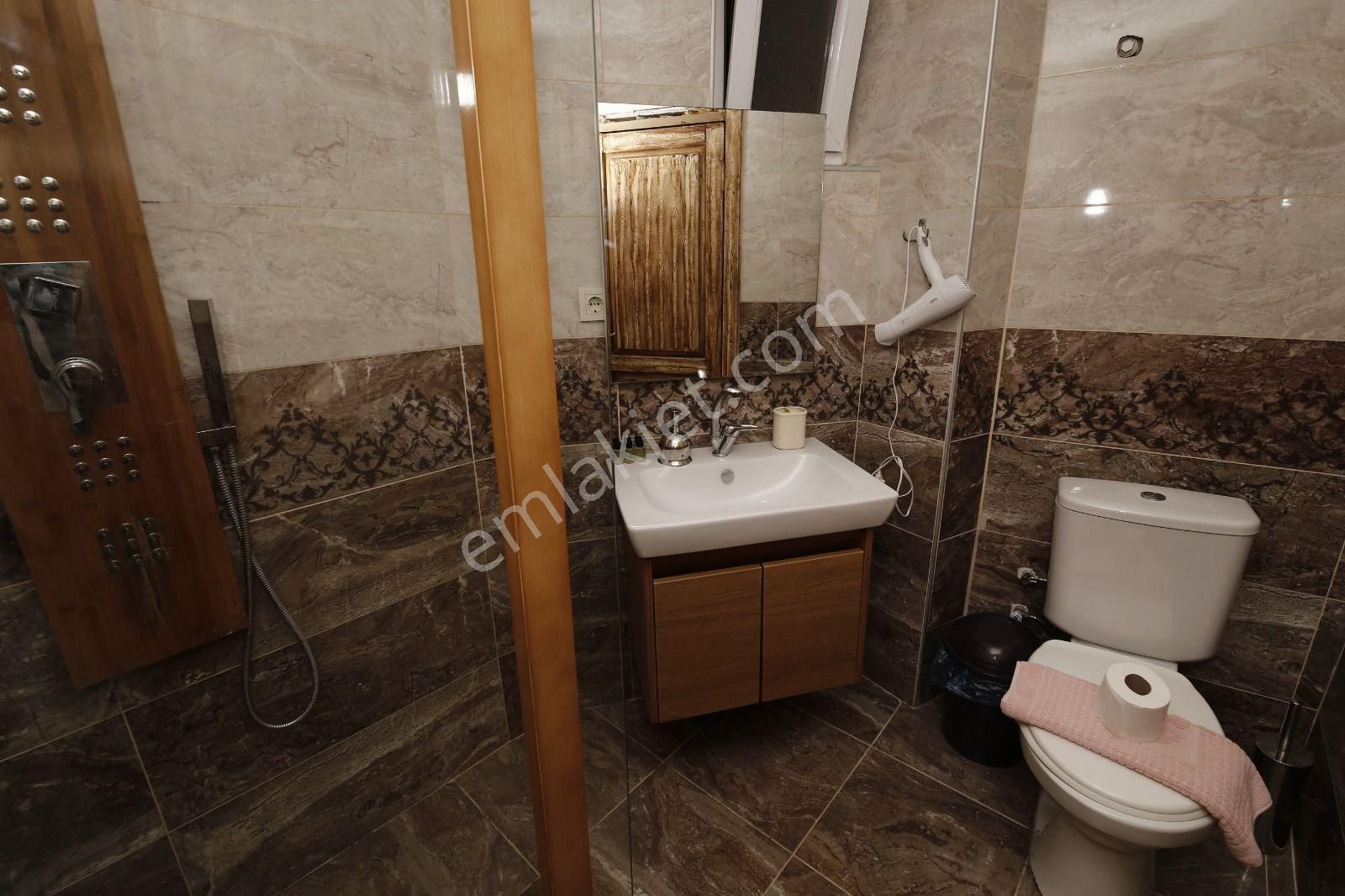 Beyoğlu Cihangir Firuzağada Kiralık Daire Full Eşyalı Yüksek Tavanlı 2+1 - Görsel 3