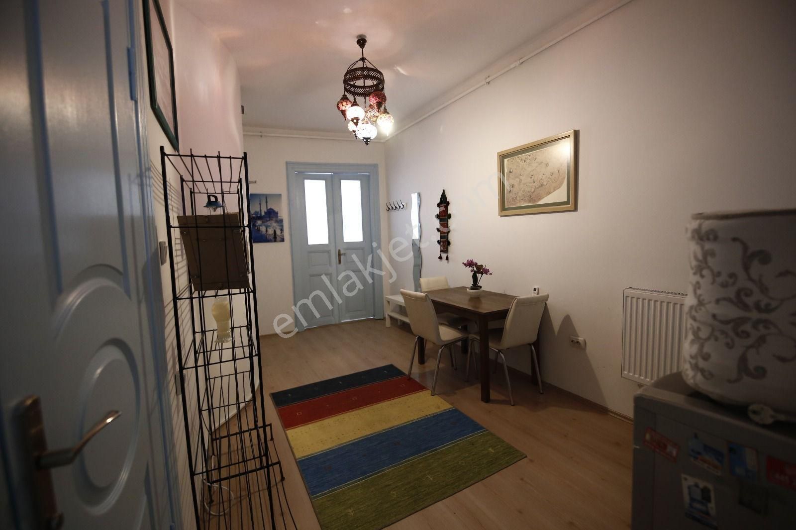 Beyoğlu Cihangir Firuzağada Kiralık Daire Full Eşyalı Yüksek Tavanlı 2+1 - Görsel 8