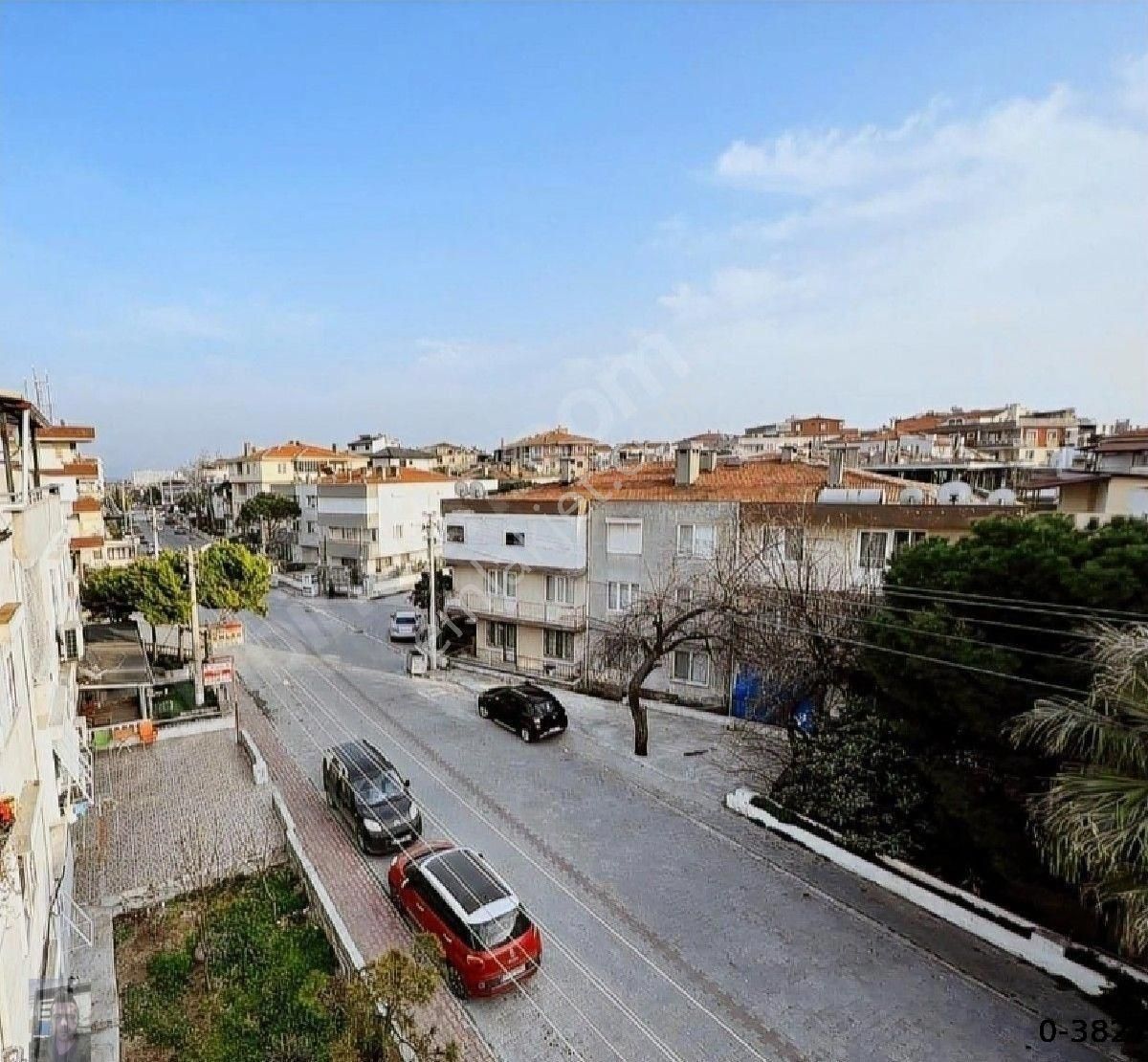 Ayvalik Sarimsakli Merkezde 4+2 Firsat Daire !