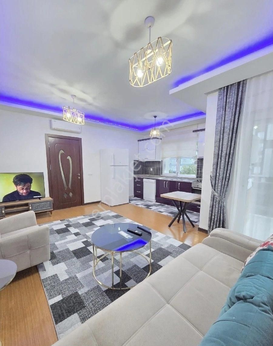Konyaaltı Limanda Havuzlu Kapalı Otaparklı 1+1 Eşyalı Kiralık Daire - Görsel 13
