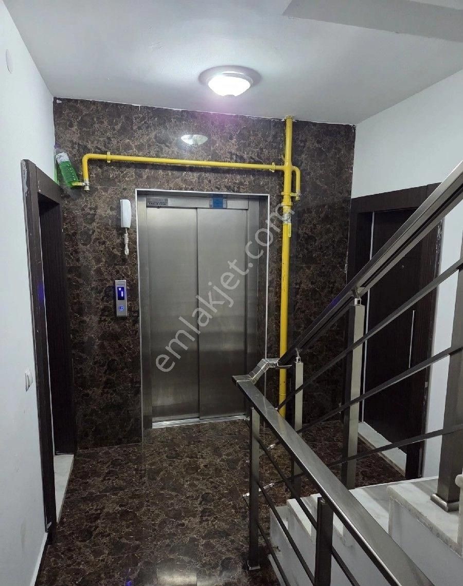 Konyaaltı Limanda Havuzlu Kapalı Otaparklı 1+1 Eşyalı Kiralık Daire - Görsel 25