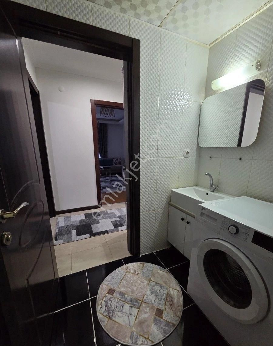 Konyaaltı Limanda Havuzlu Kapalı Otaparklı 1+1 Eşyalı Kiralık Daire - Görsel 14