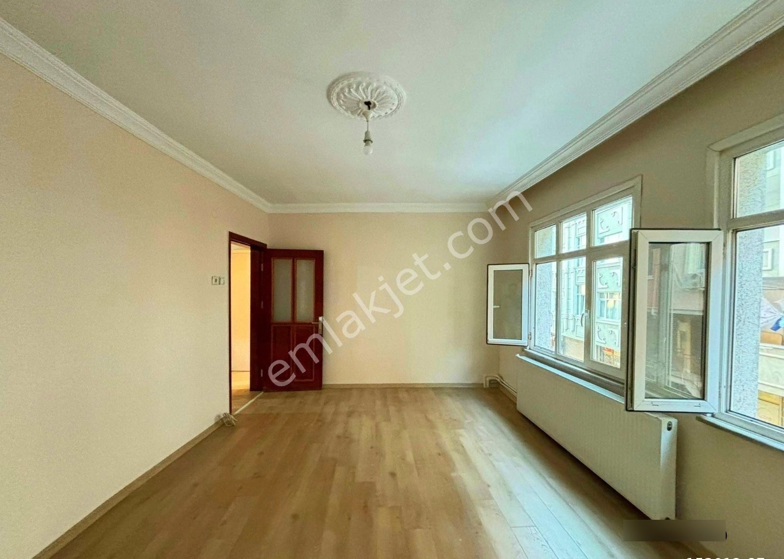 Bagcılar Yüzyıl Mustafa Kemal Parkın Orda 1 Kat Daire - Görsel 3