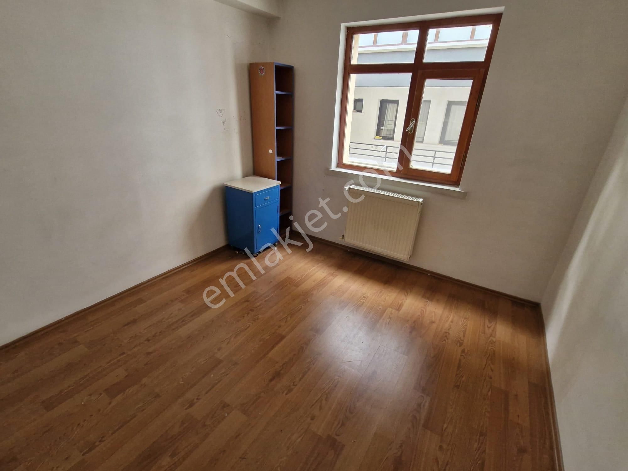 Birlik Mahallesi 393. Cadde Üzerinde Ara Kat Boş Satılık 3+1 Kupon Daire.......... - Görsel 13