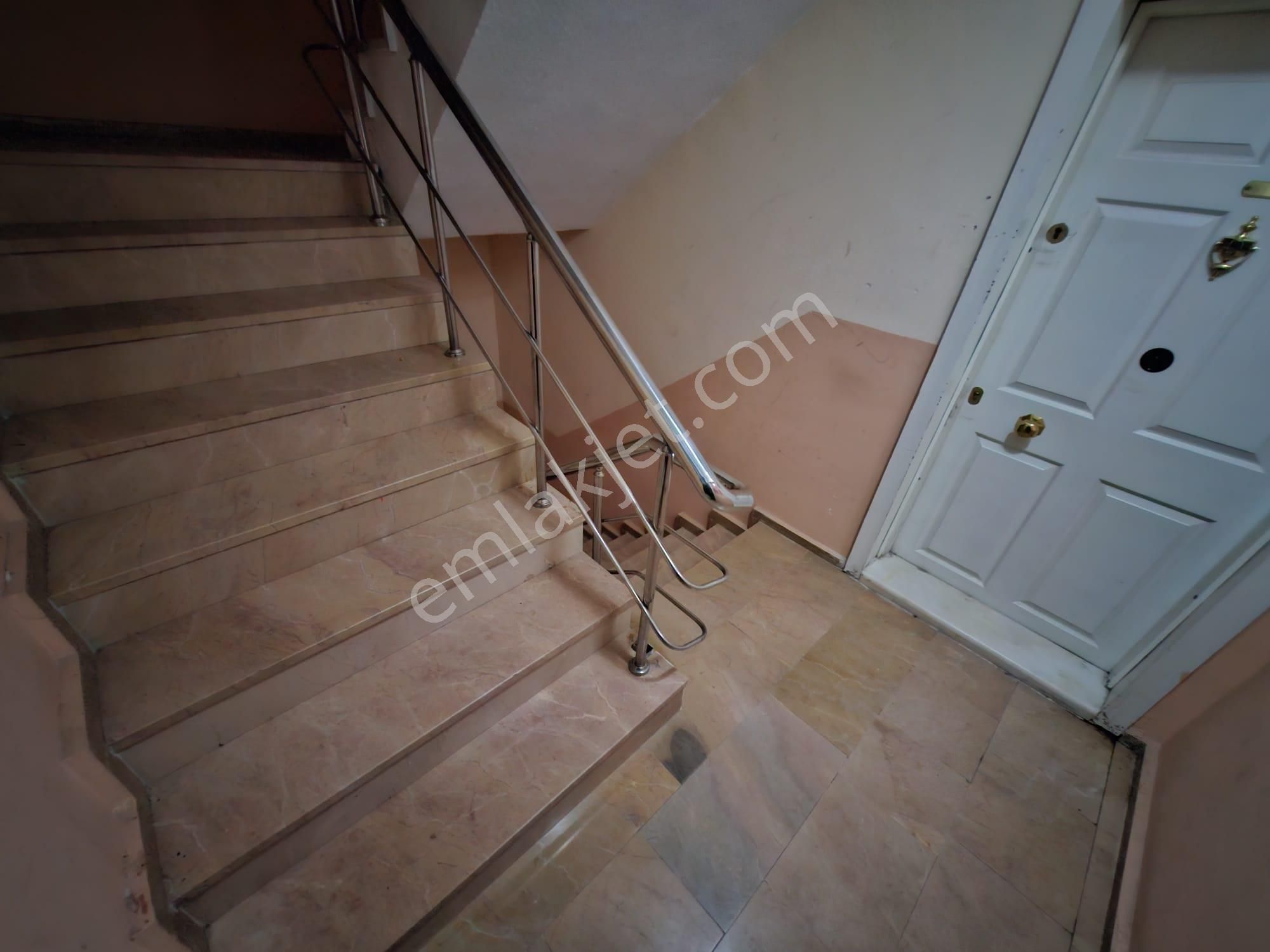 Birlik Mahallesi 393. Cadde Üzerinde Ara Kat Boş Satılık 3+1 Kupon Daire.......... - Görsel 26