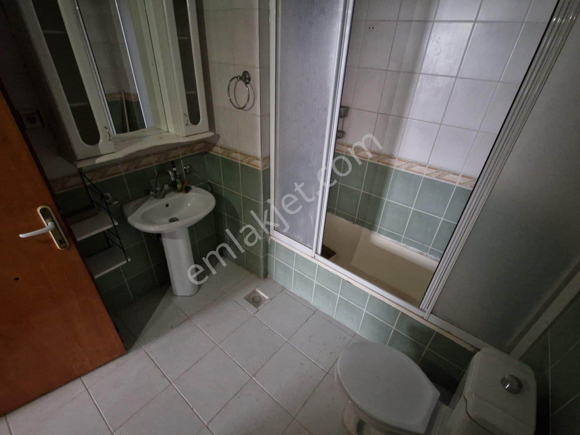 Birlik Mahallesi 393. Cadde Üzerinde Ara Kat Boş Satılık 3+1 Kupon Daire.......... - Görsel 24