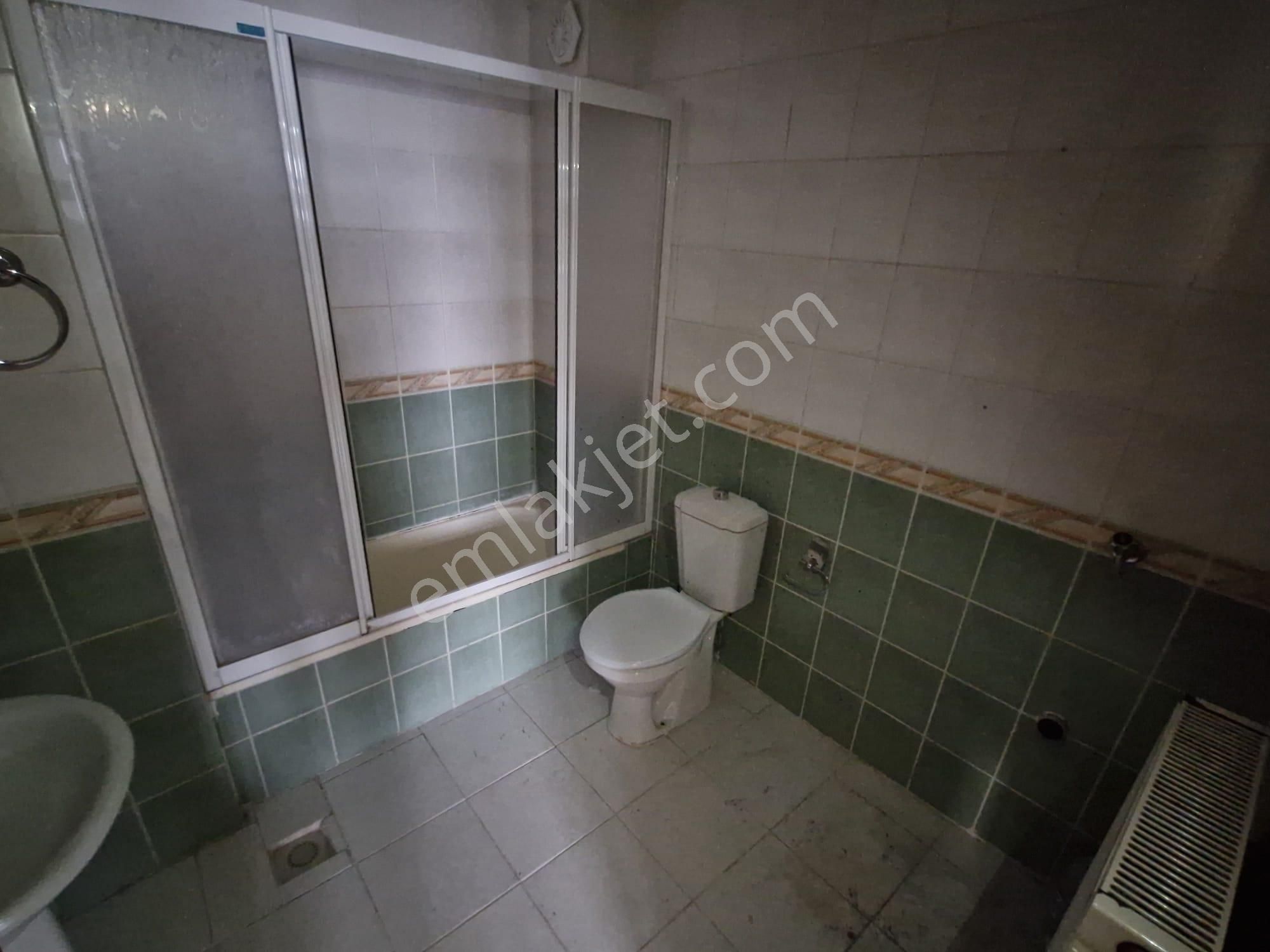 Birlik Mahallesi 393. Cadde Üzerinde Ara Kat Boş Satılık 3+1 Kupon Daire.......... - Görsel 23