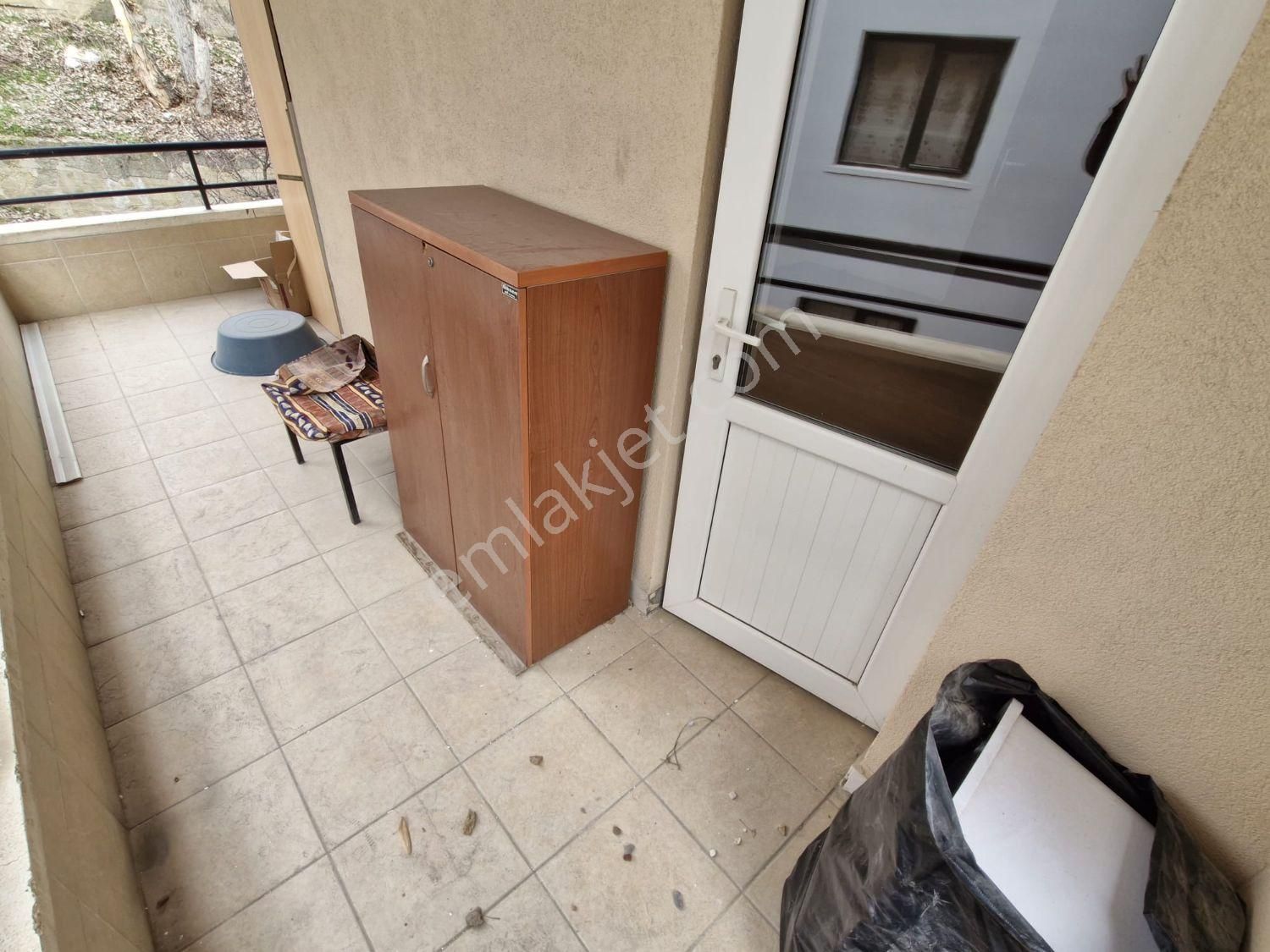 Birlik Mahallesi 393. Cadde Üzerinde Ara Kat Boş Satılık 3+1 Kupon Daire.......... - Görsel 21