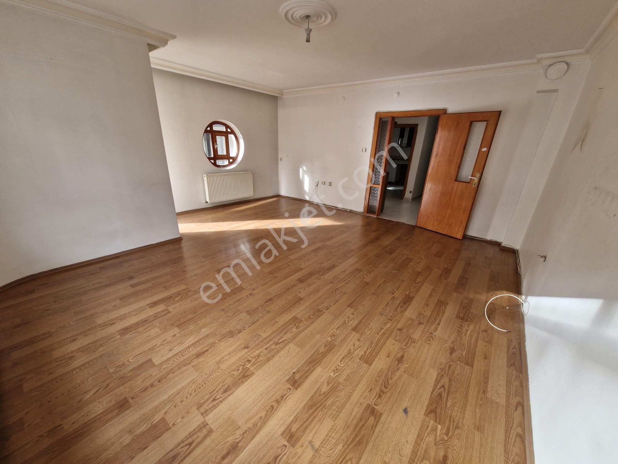 Birlik Mahallesi 393. Cadde Üzerinde Ara Kat Boş Satılık 3+1 Kupon Daire.......... - Görsel 6