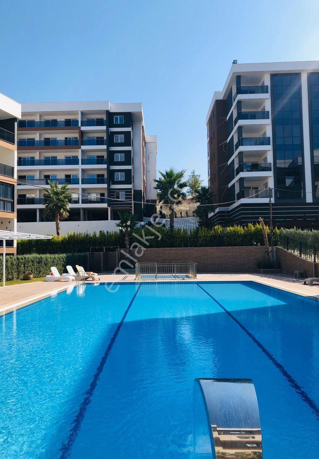 Değirmendere Mahallesinde Havuzlu Elit Doğalgazlı Sitede 2+1 Deniz Manzaralı Daire - Görsel 23