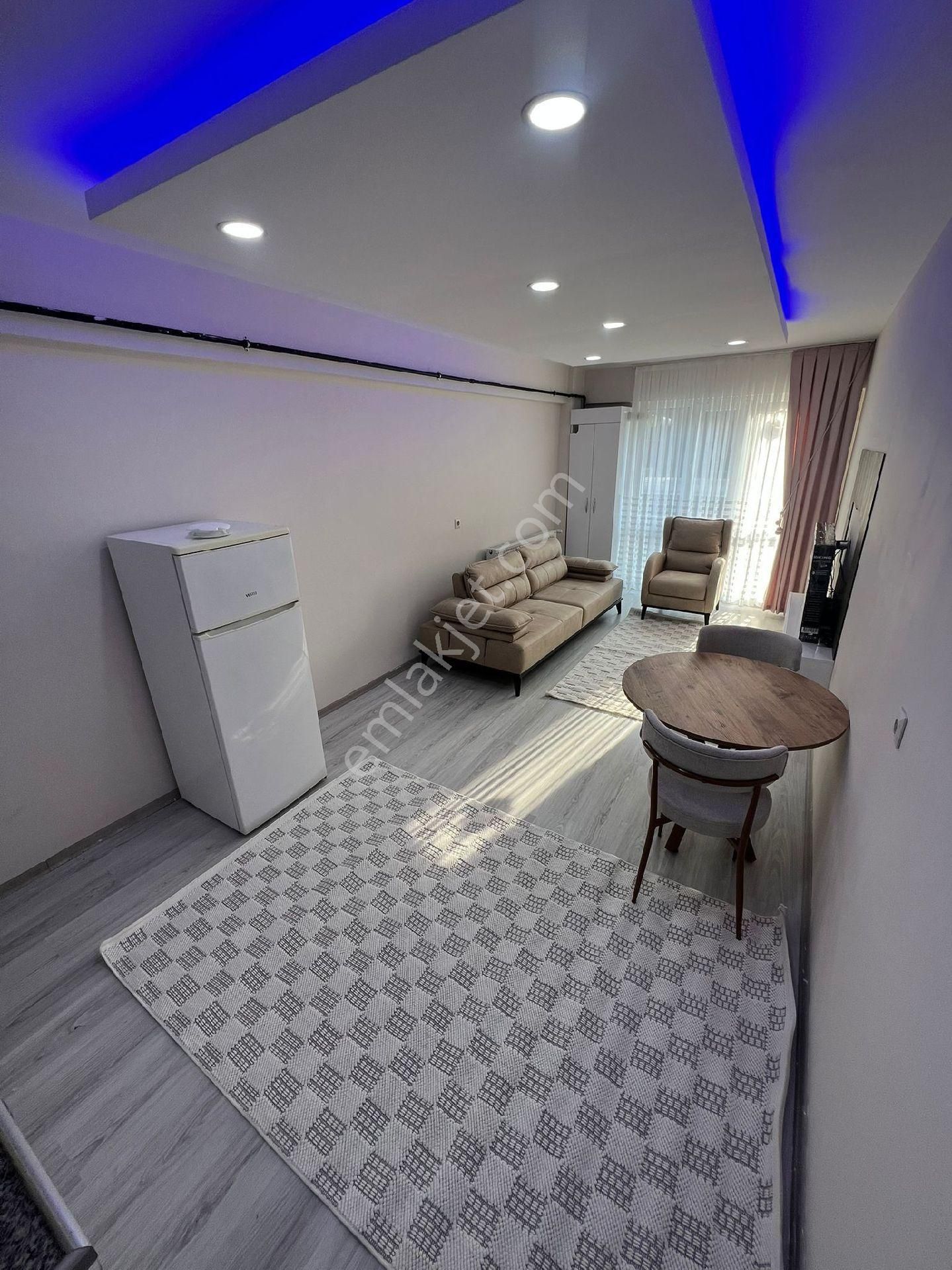 Sulu Köprü Işıklarında 3 Adet Tek Tapu Çift Apartlar 2990 Dan Başlayan Fiyatlarla