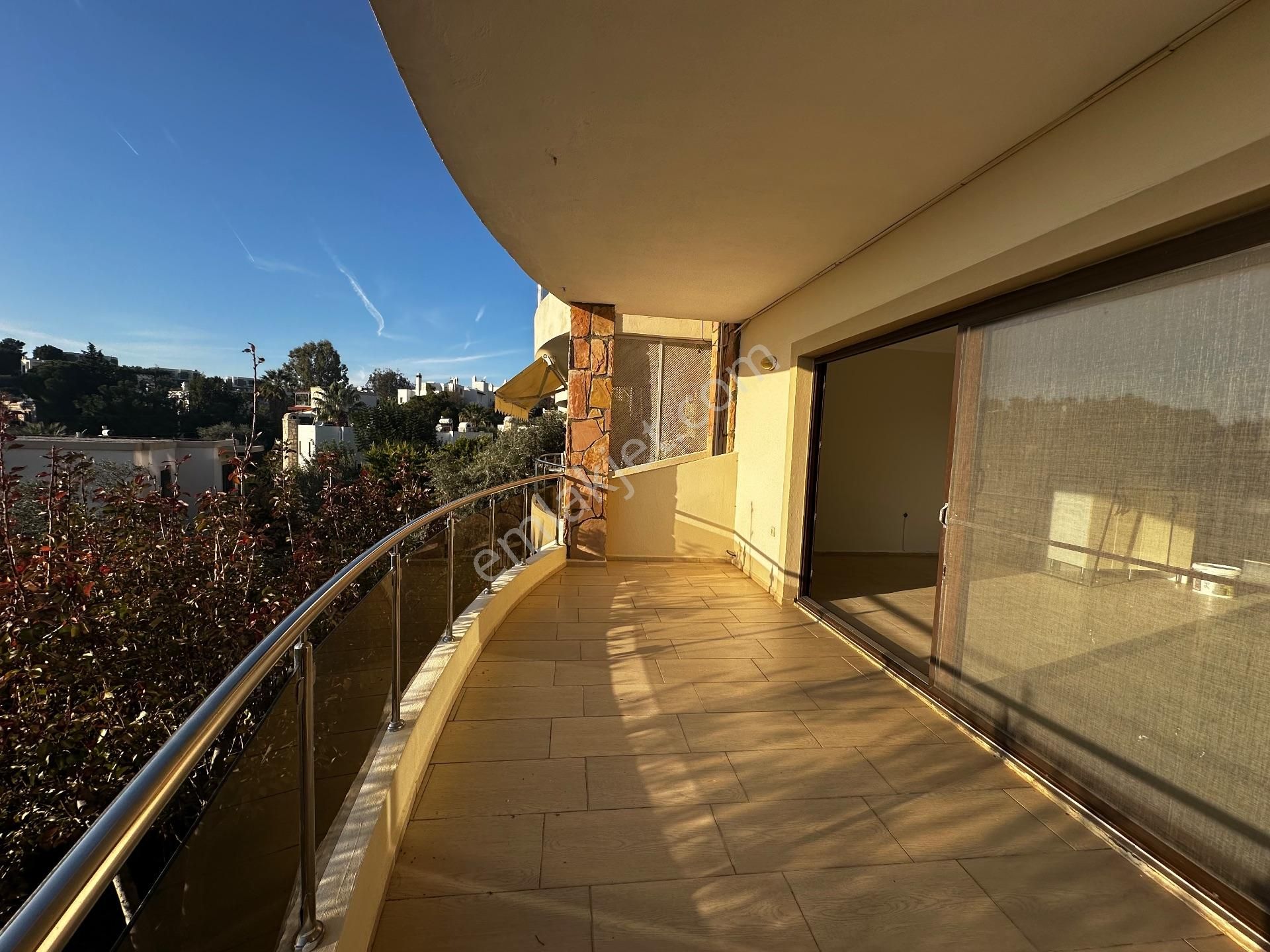 Bodrum Kumbahçede Kısmi Deniz Manzaralı Dubleks Daire - Görsel 11