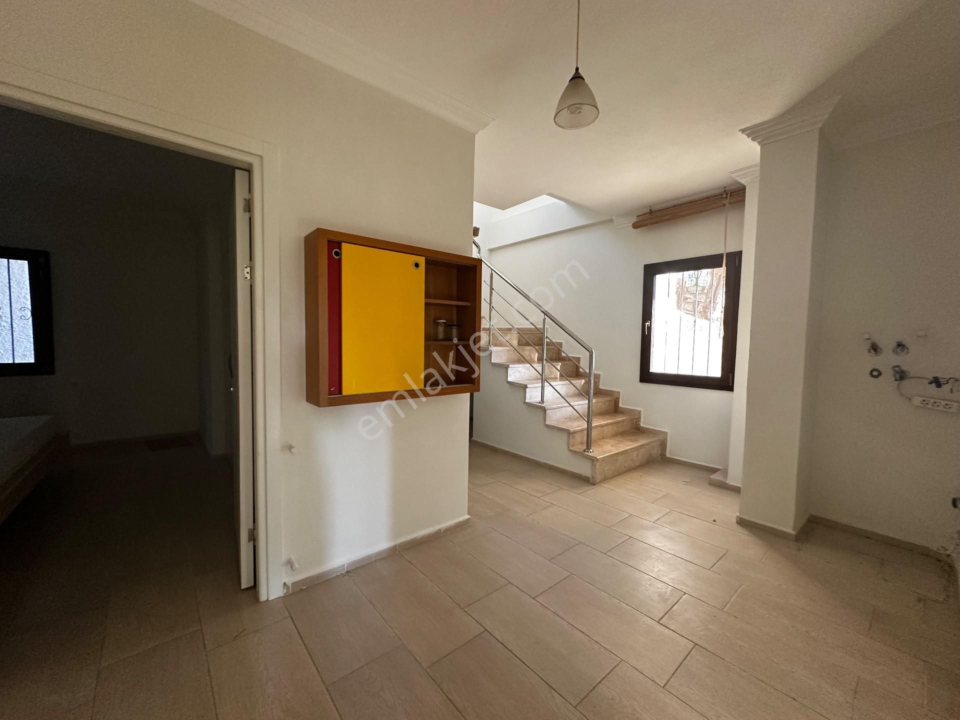 Bodrum Kumbahçede Kısmi Deniz Manzaralı Dubleks Daire - Görsel 30