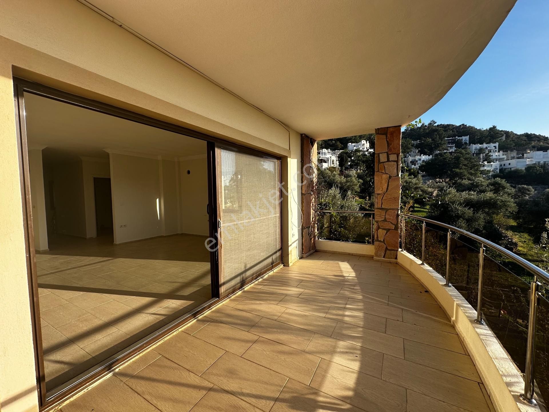 Bodrum Kumbahçede Kısmi Deniz Manzaralı Dubleks Daire - Görsel 10