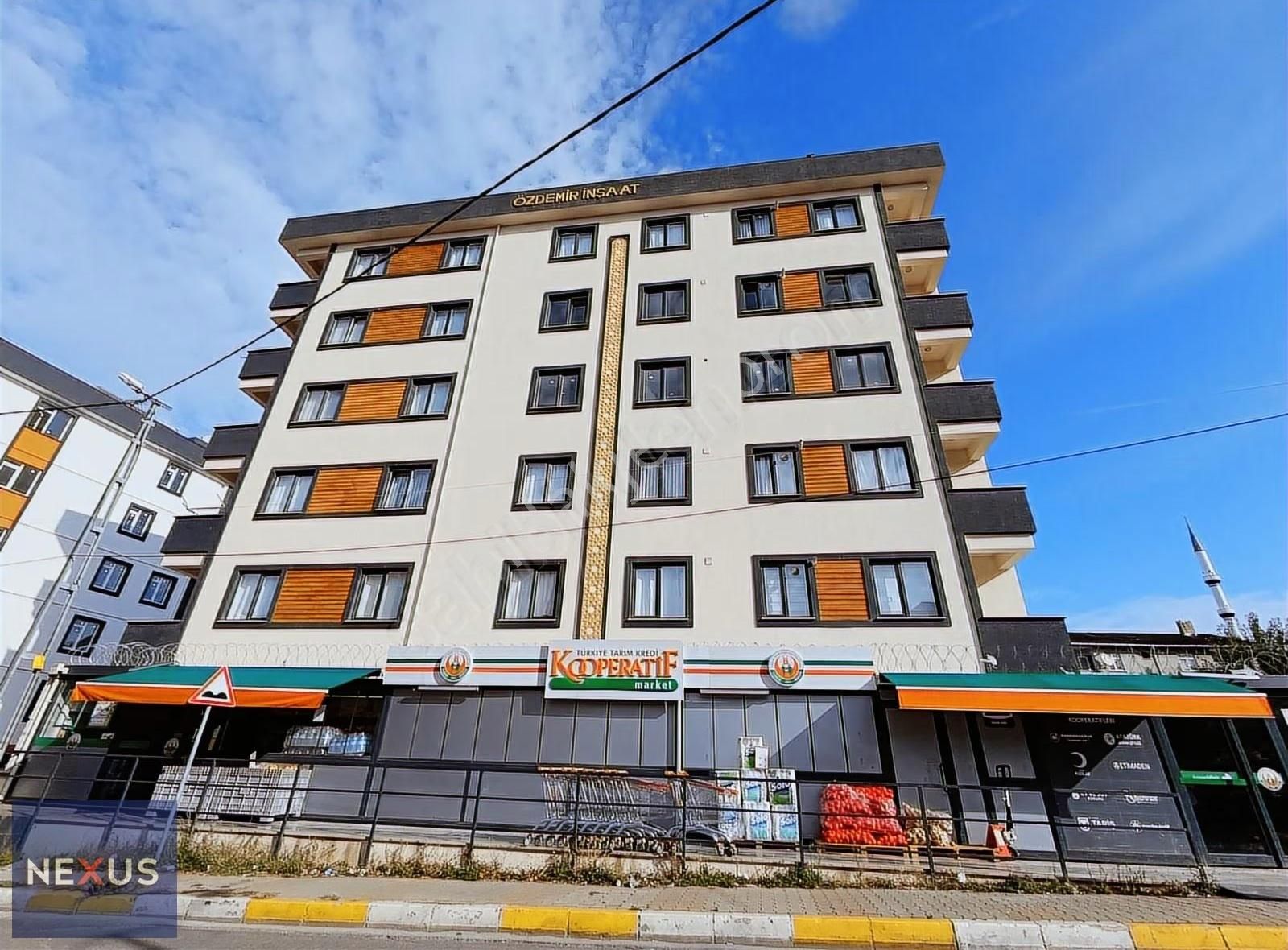 Sultanbeyli Metroya Yakın Kurumsal Kiracılı 400m²satılık Dükkan