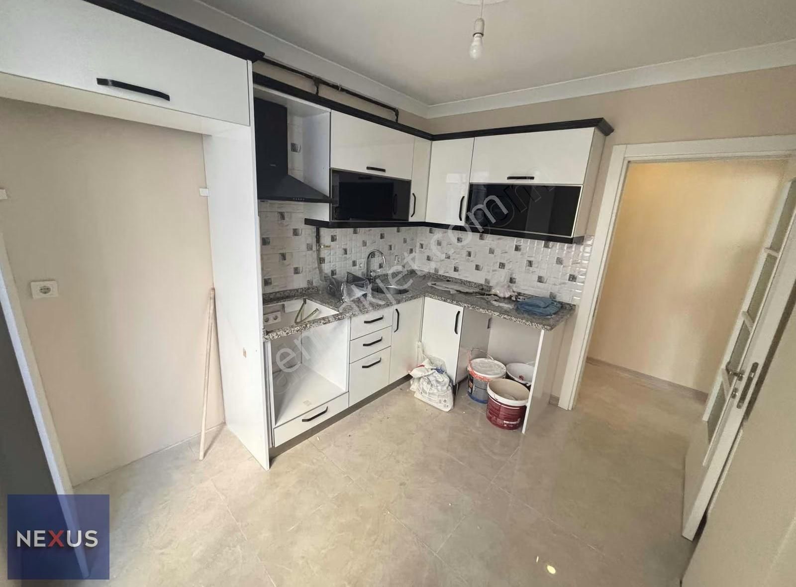 Sultanbeyli Merkezde Ferah 2+1 Kiralık Daire - Görsel 2