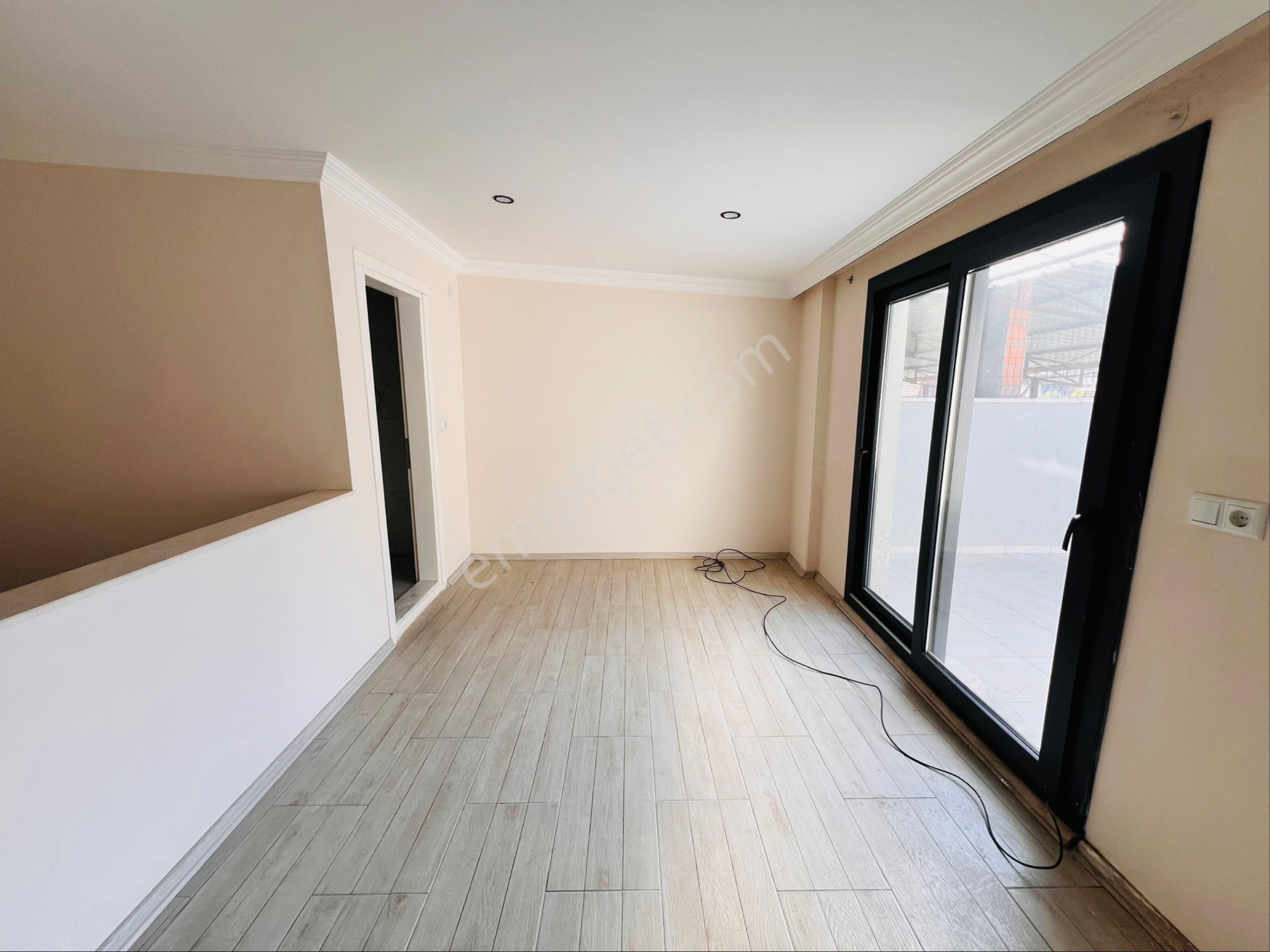 Çarşıda Teraslı Dubleks Yerden Isıtmalı Sıfır Ayarında - Görsel 14