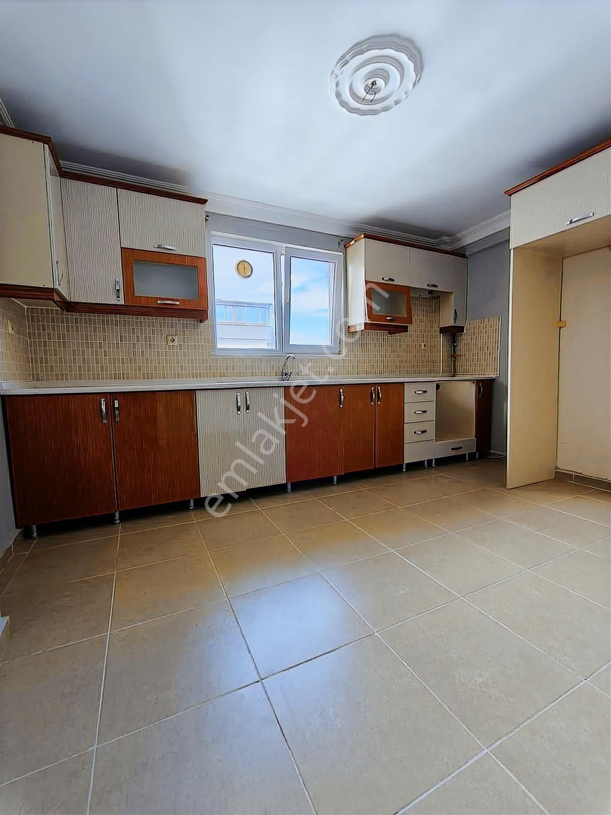 Truva'dan Vatan Caddesine Yakın 3+1 Satılık Daire - Görsel 2