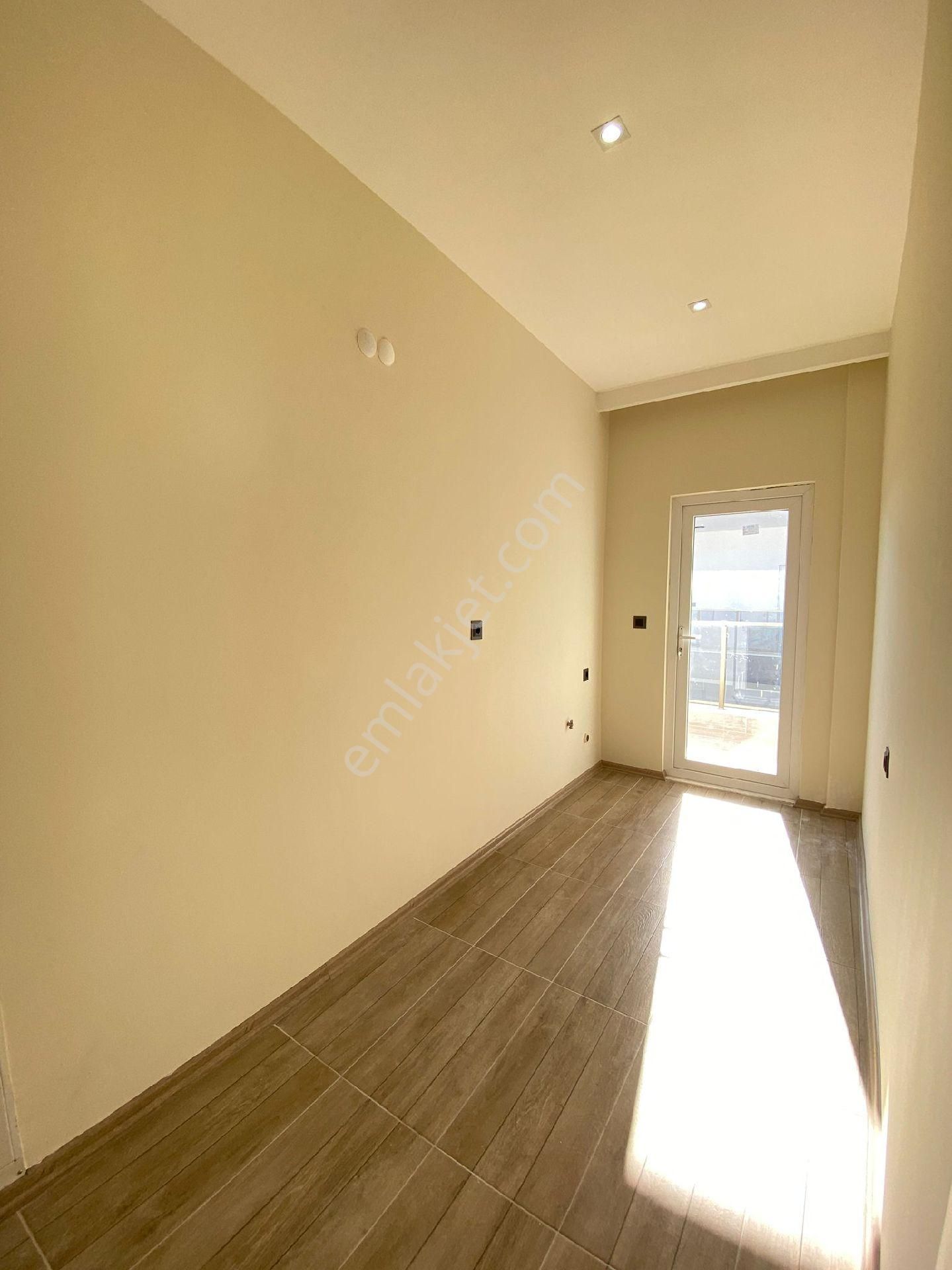 Yenikoyde Satılık 4+1 Villa - Görsel 9