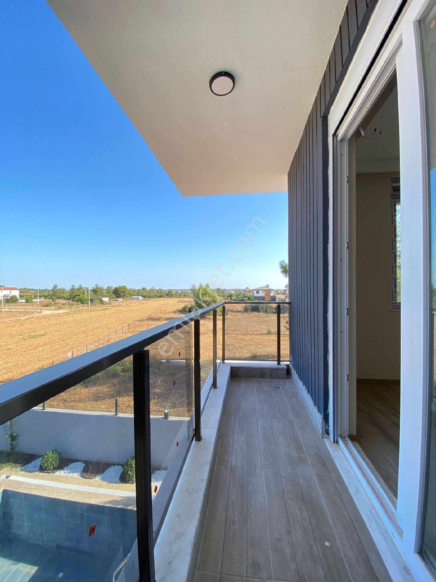 Yenikoyde Satılık 4+1 Villa - Görsel 2