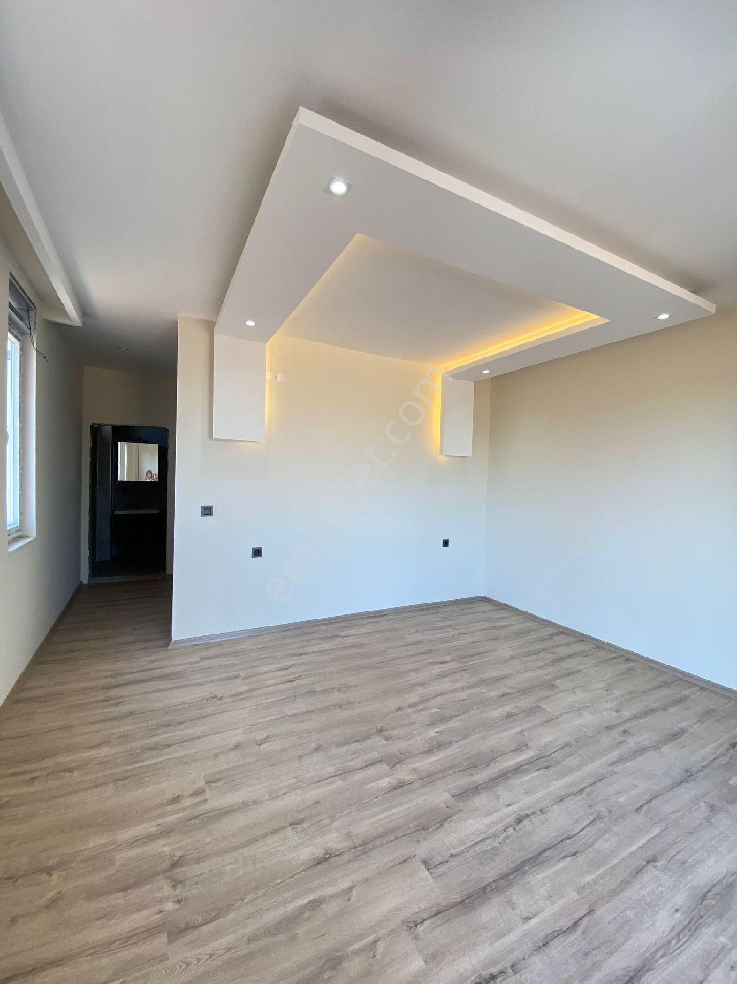 Yenikoyde Satılık 4+1 Villa - Görsel 15