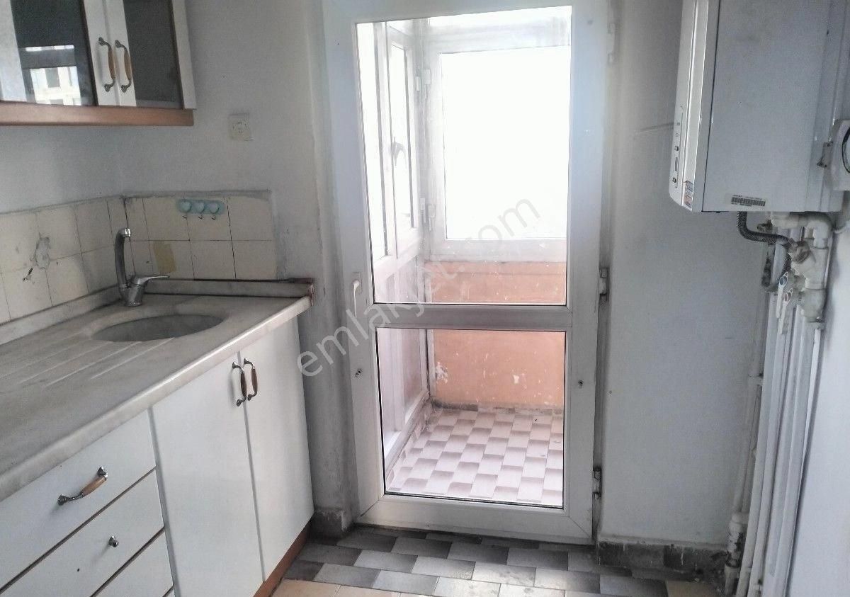 Zeliş Emlak'tan Yenimahalle Y.kemalde 3.kat (arakat) Kombili Şehir Hastanesi Ve Aybü Yakını - Görsel 5