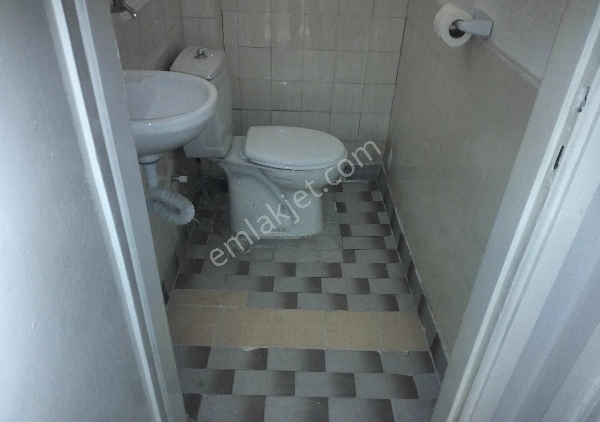 Zeliş Emlak'tan Yenimahalle Y.kemalde 3.kat (arakat) Kombili Şehir Hastanesi Ve Aybü Yakını - Görsel 17