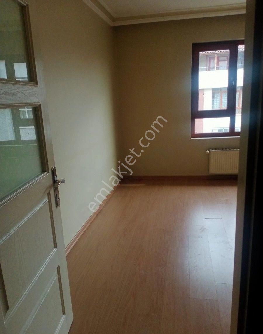 Zeliş Emlak'tan Yenimahalle Merkez Miralay Nazımbey Sokakta Metroya Yakın 3+1 Açık Teraslı Dubleks - Görsel 22