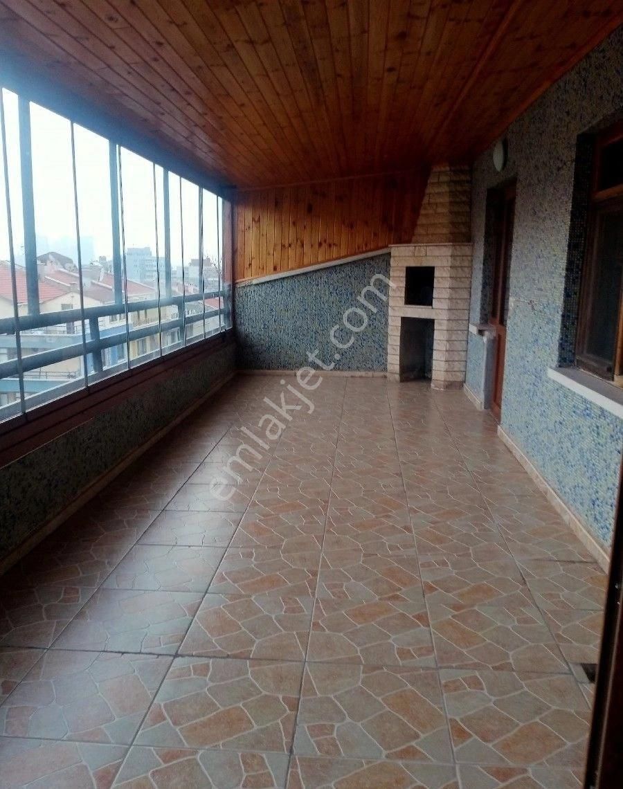 Zeliş Emlak'tan Yenimahalle Merkez Miralay Nazımbey Sokakta Metroya Yakın 3+1 Açık Teraslı Dubleks