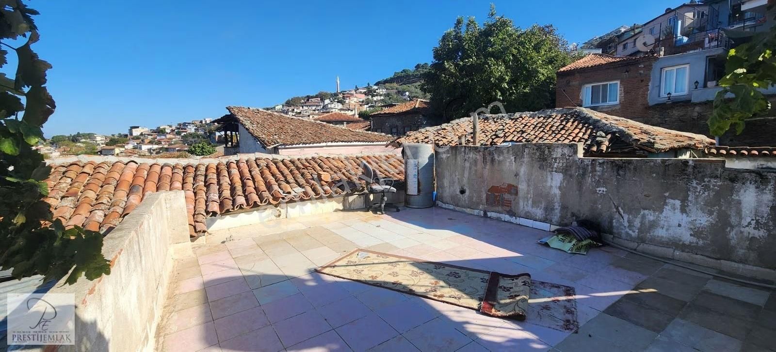 Tire Prestijden Satılık Çarşıya Yakın Büyük Müstakil Ev - Görsel 20