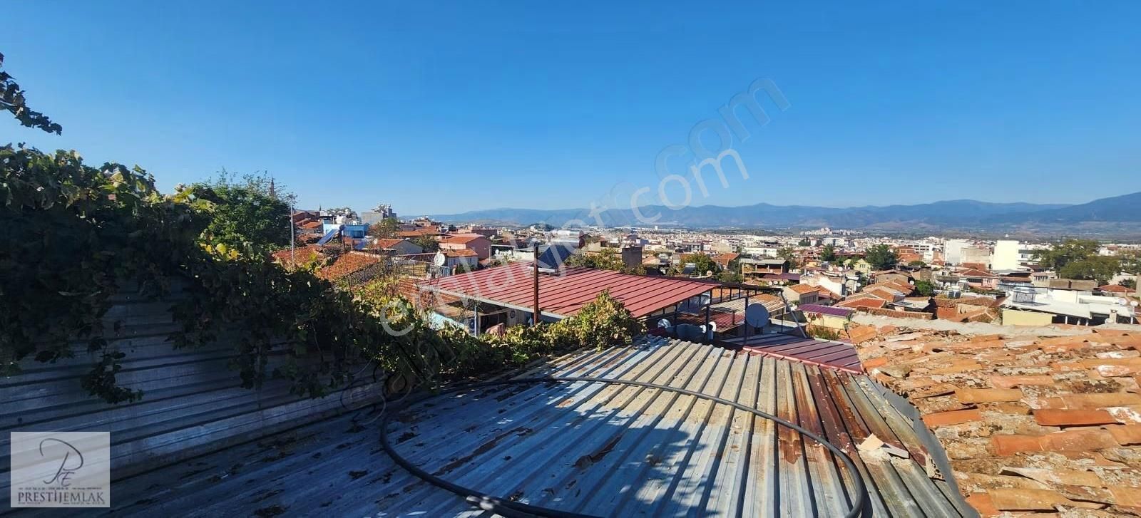 Tire Prestijden Satılık Çarşıya Yakın Büyük Müstakil Ev - Görsel 7