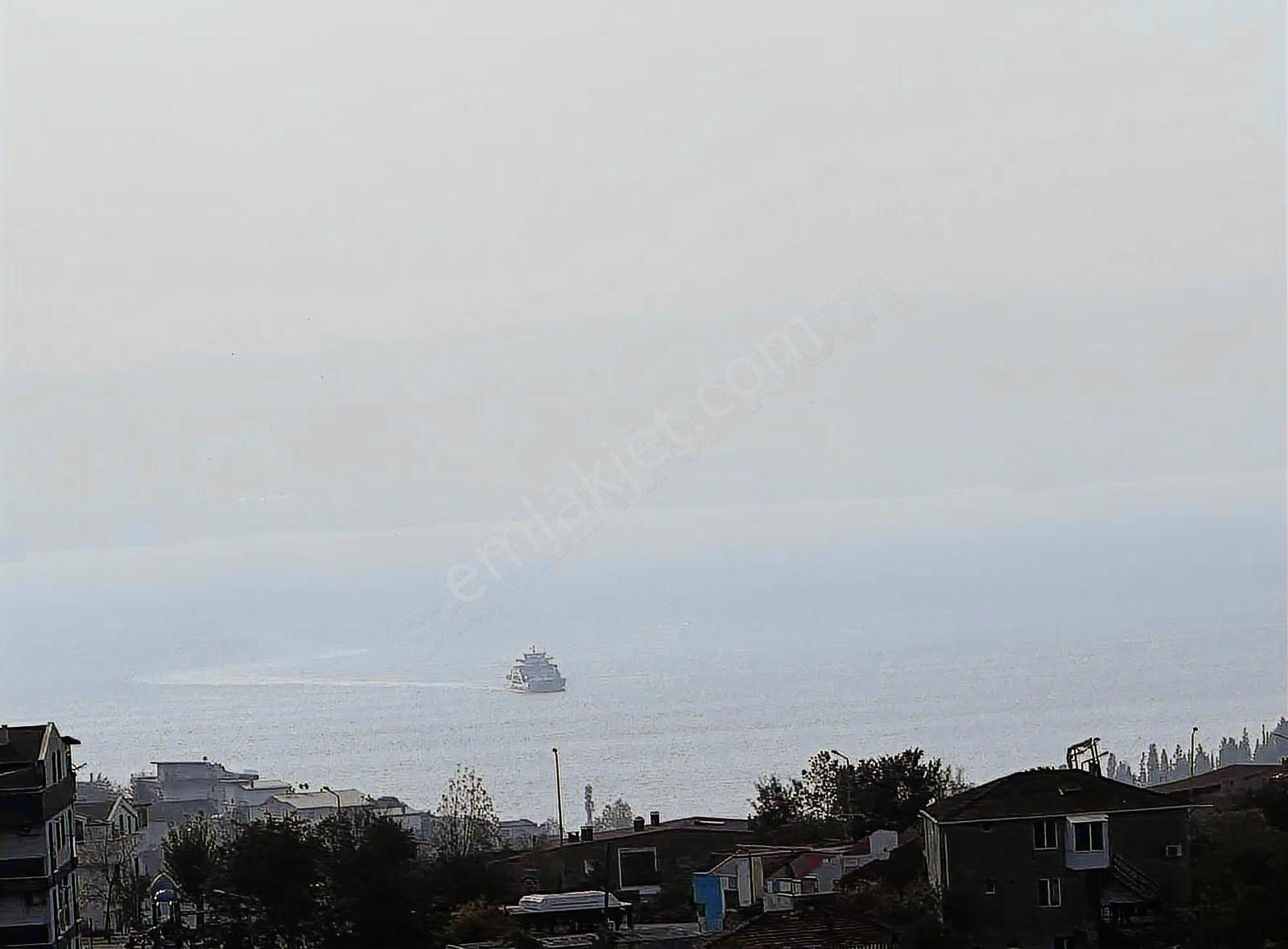 Gebze İstasyon Mahallesi'nde 2+1 Net:100 M2 Ful Deniz Manzaralı