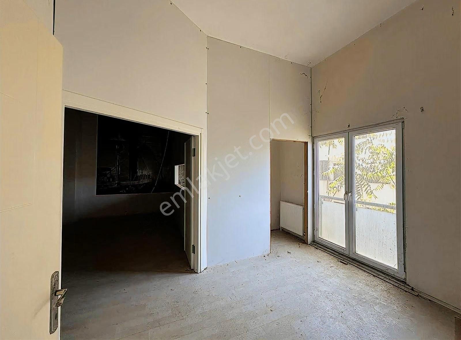 Binamızın Eksi 2de 500m2 Olanyerimiz Cok Amaclı İş İcın Uygun - Görsel 3