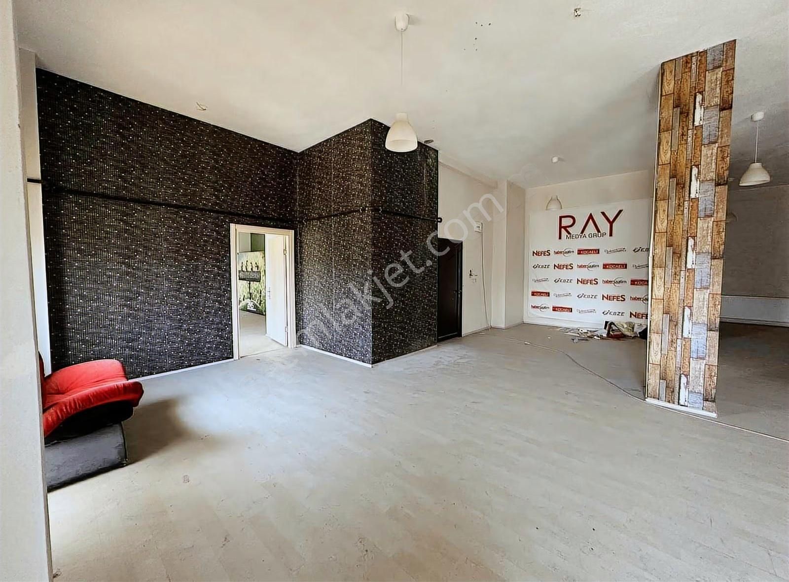 Binamızın Eksi 2de 500m2 Olanyerimiz Cok Amaclı İş İcın Uygun - Görsel 6