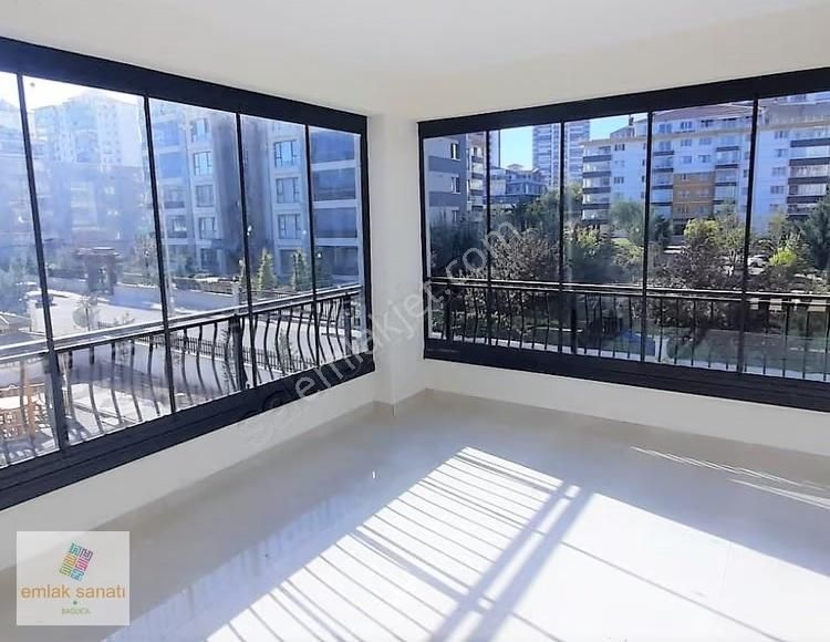 Bağlıcada Merkezi Konum Lüks Satılık 4+1 Daire - Görsel 32