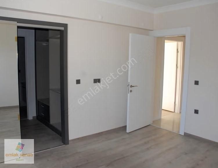 Bağlıcada Merkezi Konum Lüks Satılık 4+1 Daire - Görsel 4