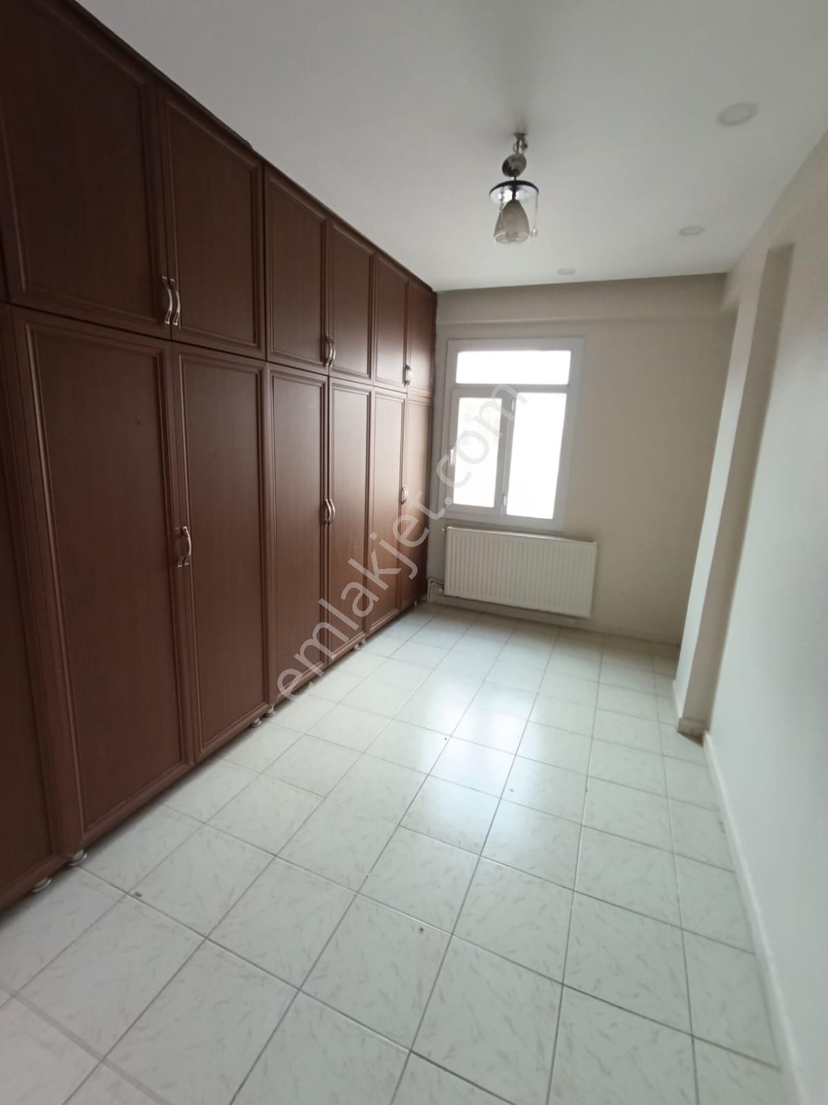 Uygun Emlaktan Köylükentte 5. Kat 4 Oda Kiralık Daire - Görsel 15