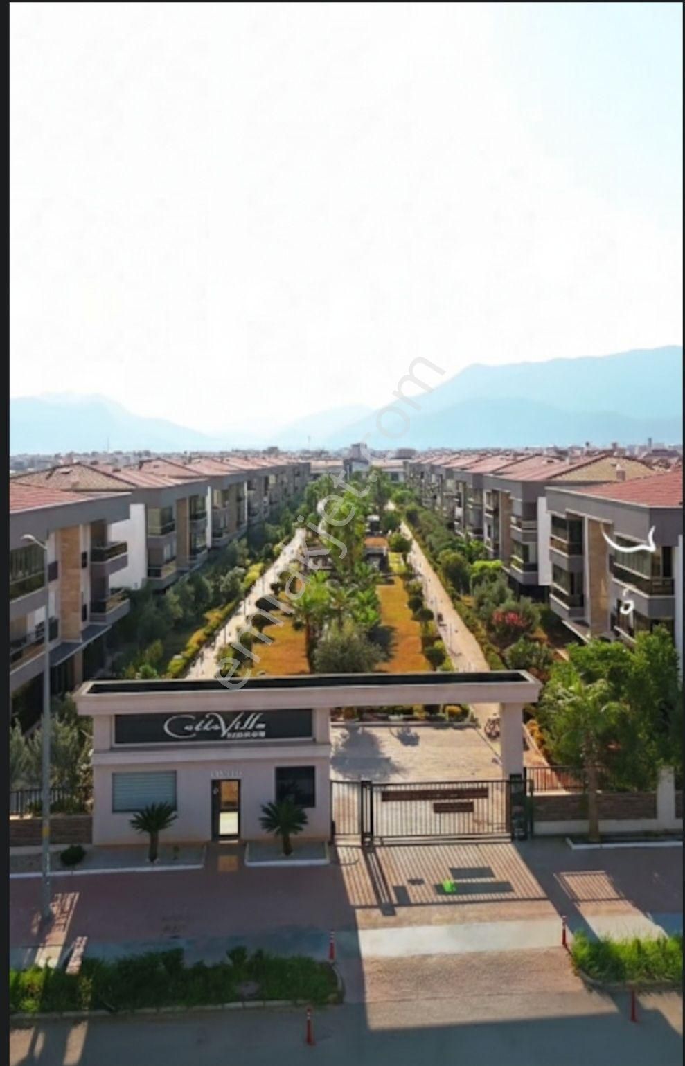 Harika Konumda 3+1 Bahçe Katı