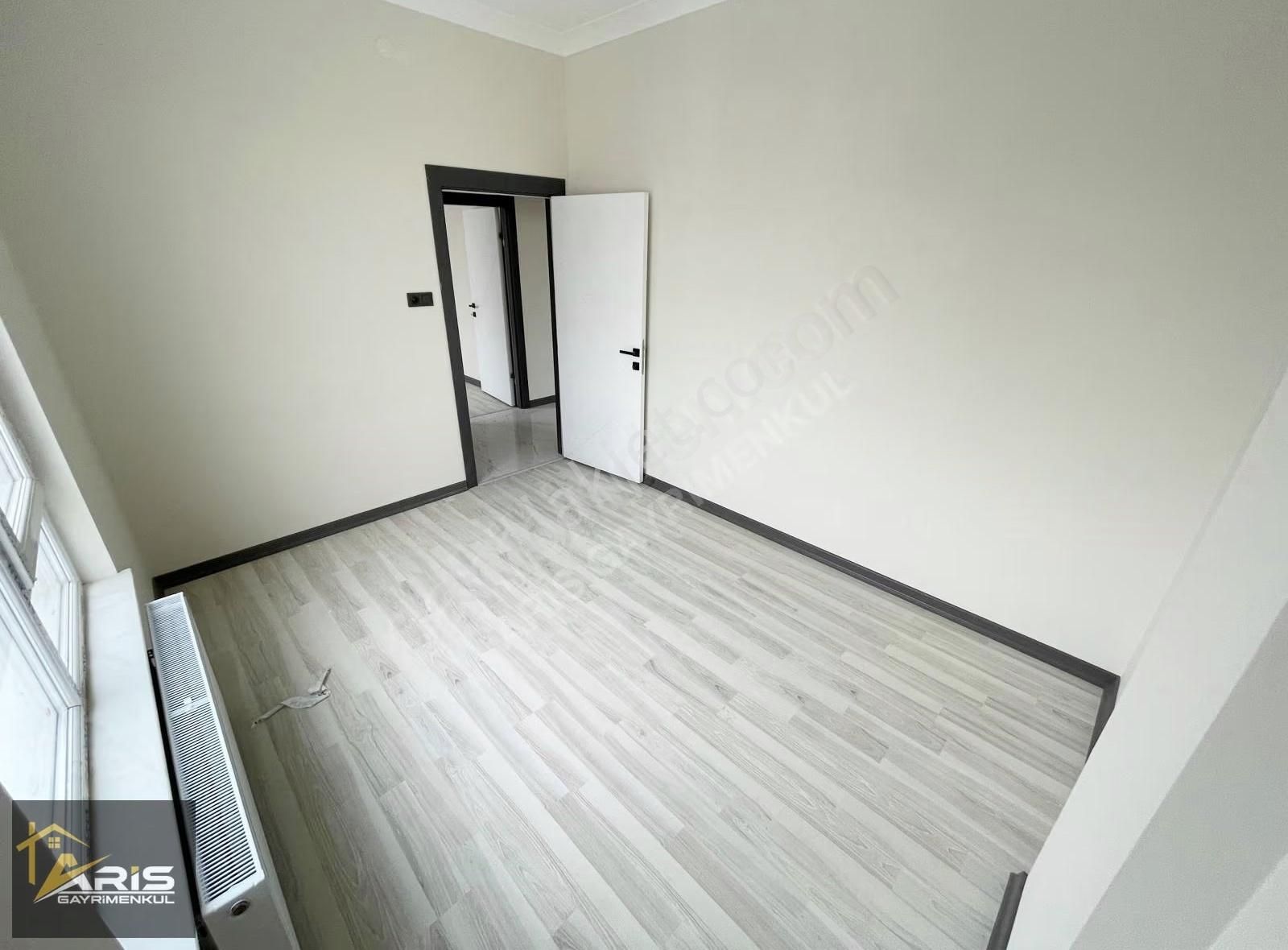 Aris'ten 3.5+1site Konforu İle Şehrin Silüetini Evinize Taşıyın! - Görsel 33