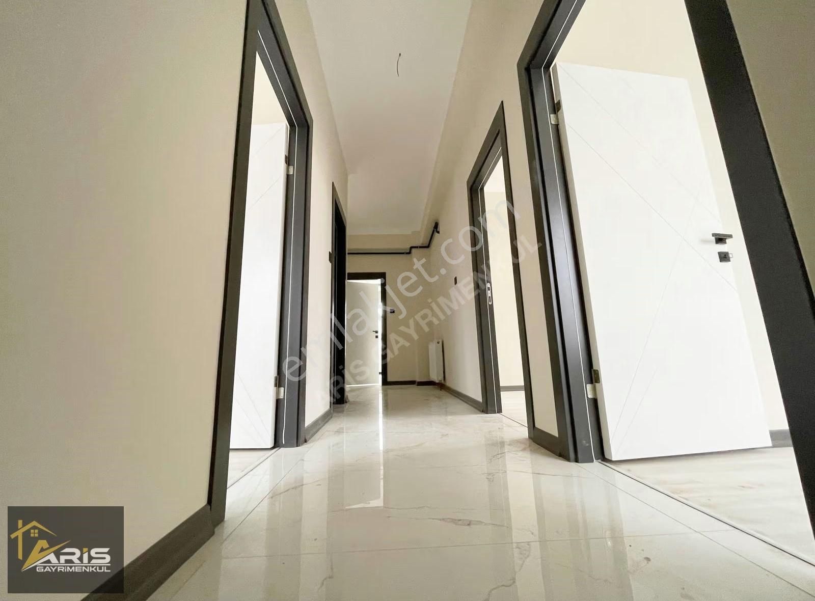 Aris'ten 3.5+1site Konforu İle Şehrin Silüetini Evinize Taşıyın! - Görsel 16