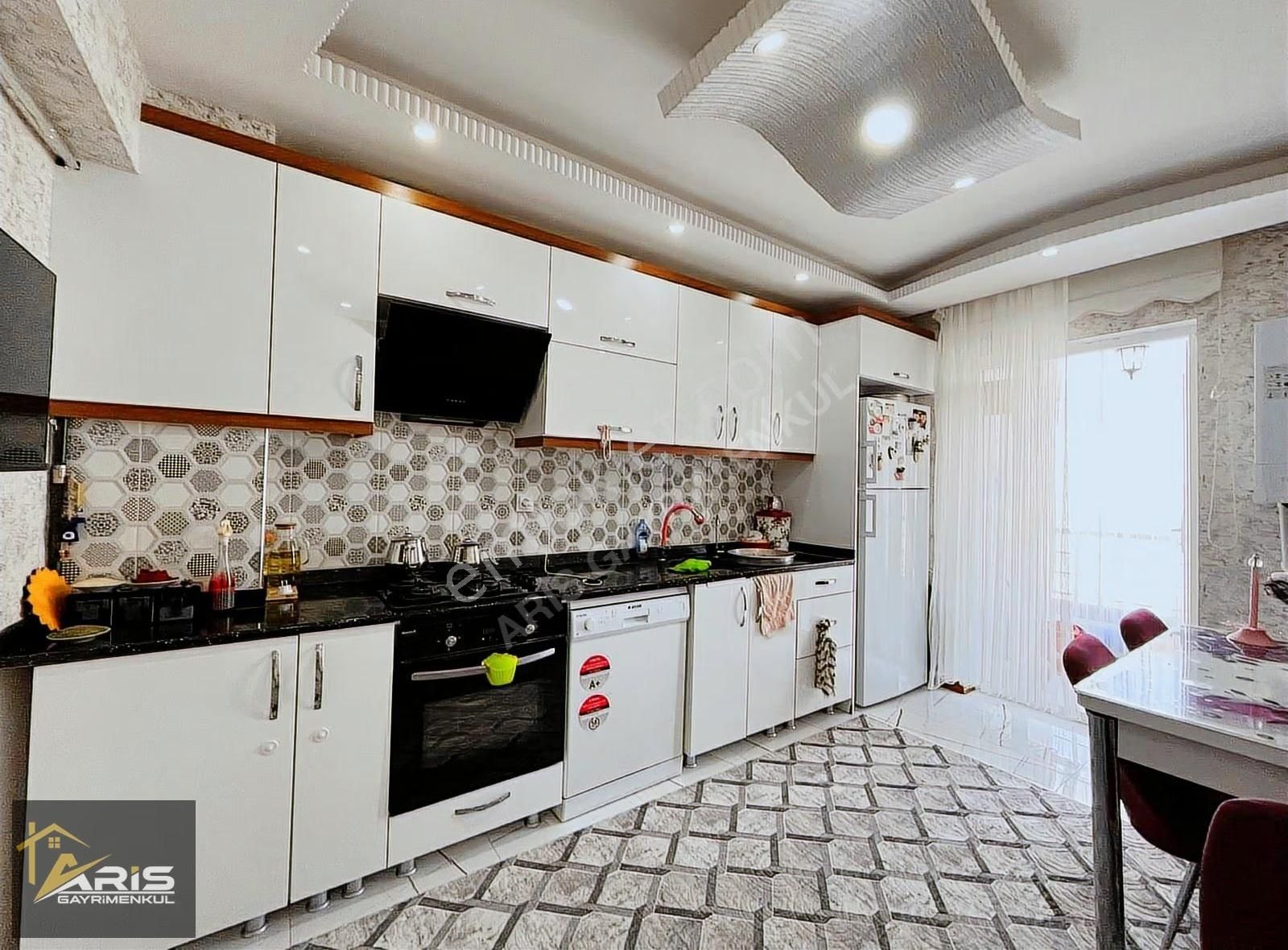 Aristen Konforun Nirvanası! Çift Giriş-çift Mutfaklı 320m²lüx6+2 - Görsel 16