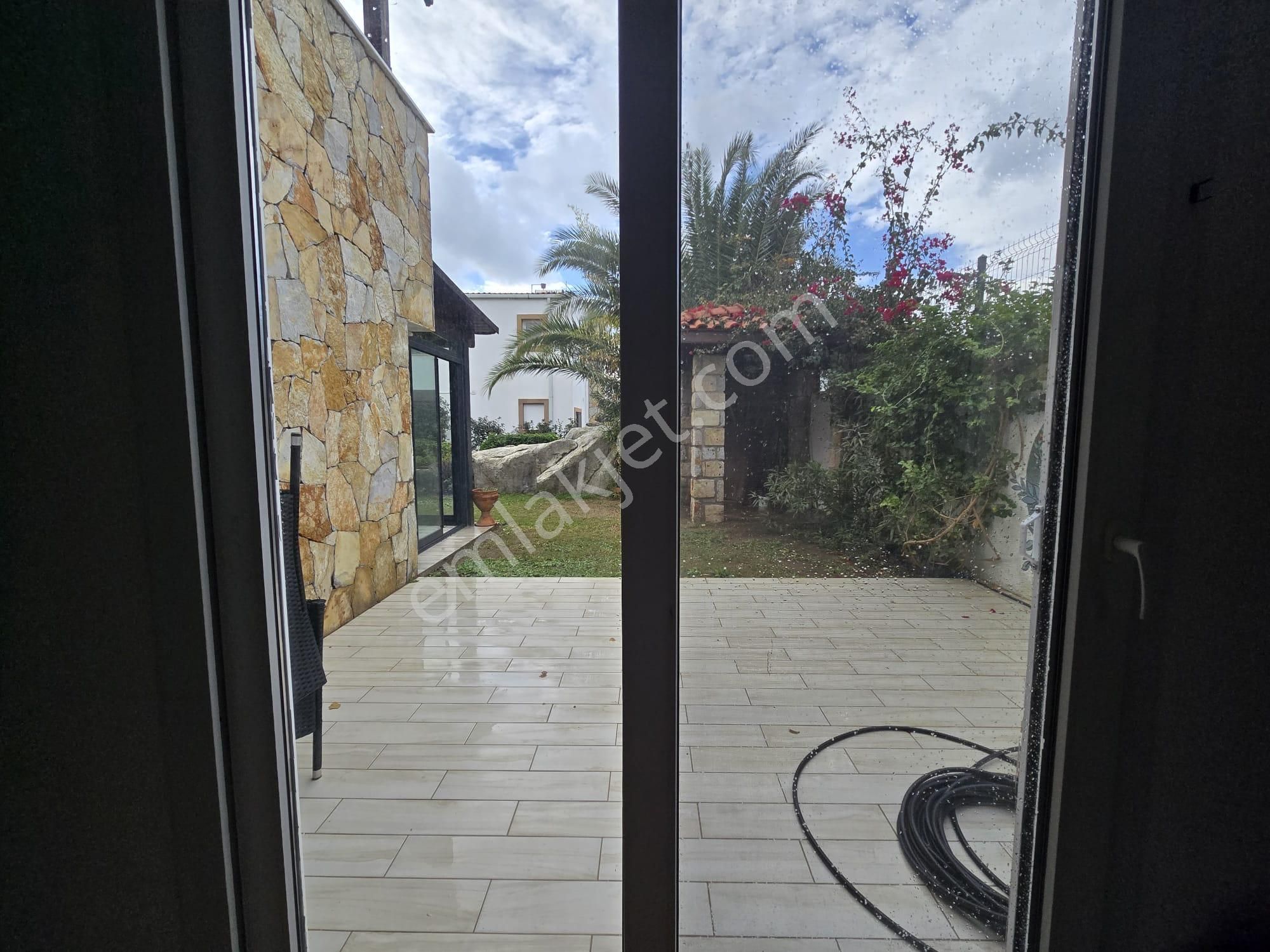 Bodrum Konacık Ta Kiralık Bahçe Katı Daire 3+1 - Görsel 7