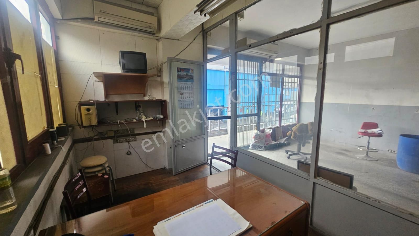Bayrampaşa Cem İş Merkezin'de Kiralık Dükkan - Görsel 10