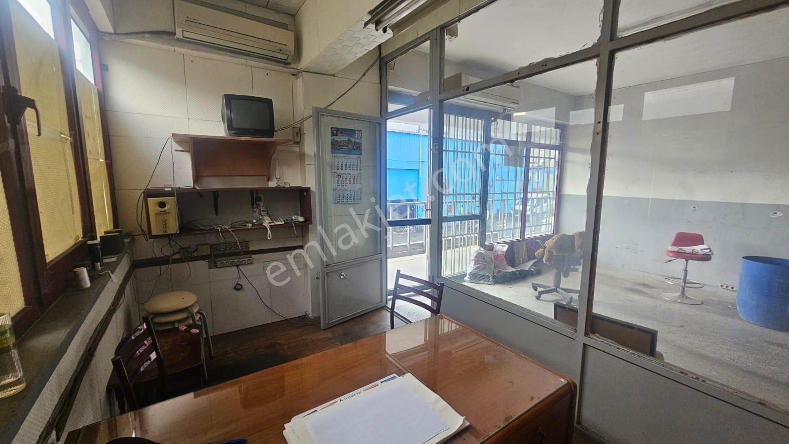 Bayrampaşa Cem İş Merkezin'de Kiralık Dükkan - Görsel 5